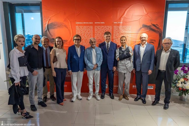 İki dev sanatçı Devrim Erbil ile Erol Evgin ‘Yan Yana’