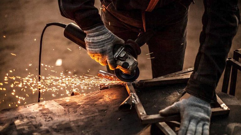 Sanayi üretiminde yıllık yüzde 6 artış