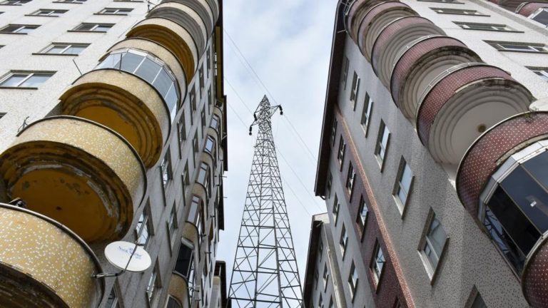 Apartmanların elektrik tüketimi 4 bin kWh ile sınırlandırıldı