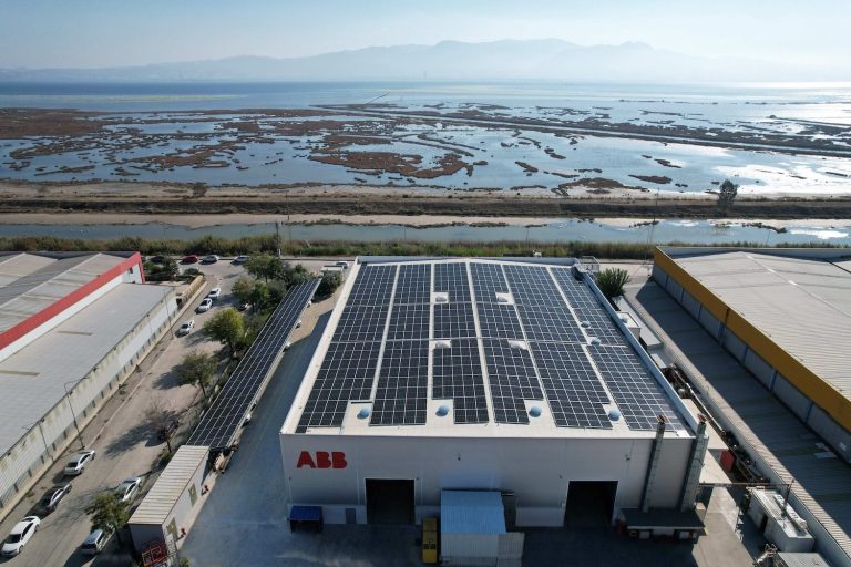 ABB, İzmir’de 1 milyon kWh’lik yeşil enerji üretimine ulaştı