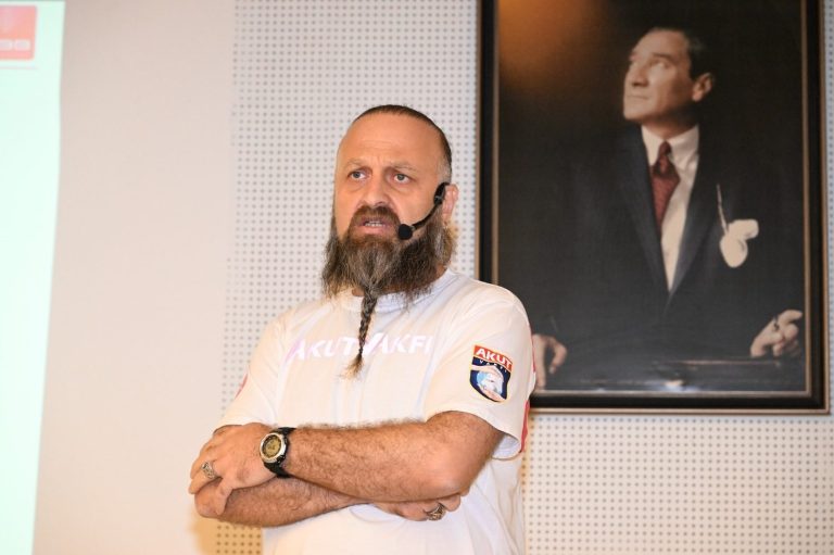 Manisa personeline ‘Afet Bilinçlendirme Eğitimi’