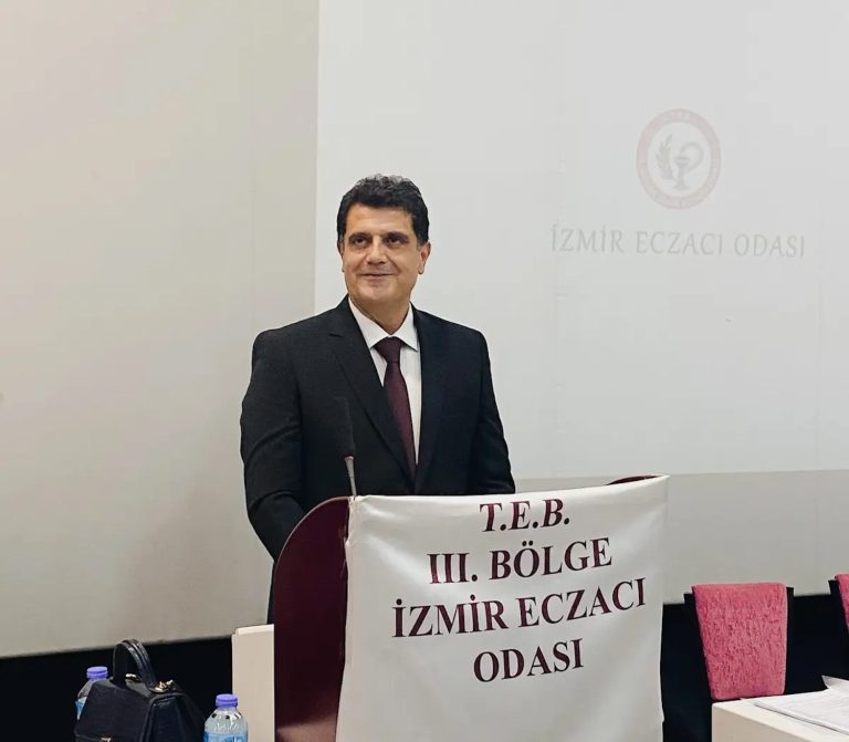 “Beyaz önlük mesleğimizin kimliği, onurudur”