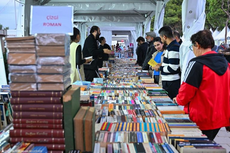 İZKİTAP’ta ‘İzmir Tarım ve Gıda Ekosistemi’ konuşuldu