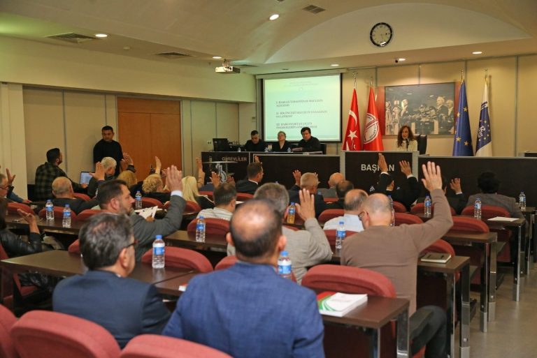 Karşıyaka’nın 4 milyar 900 milyon TL’lik 2026 bütçesine onay