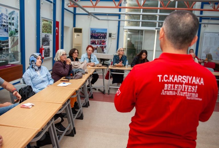 Karşıyaka Afet Gönüllüleri’nde 2. dönem kayıtları başladı