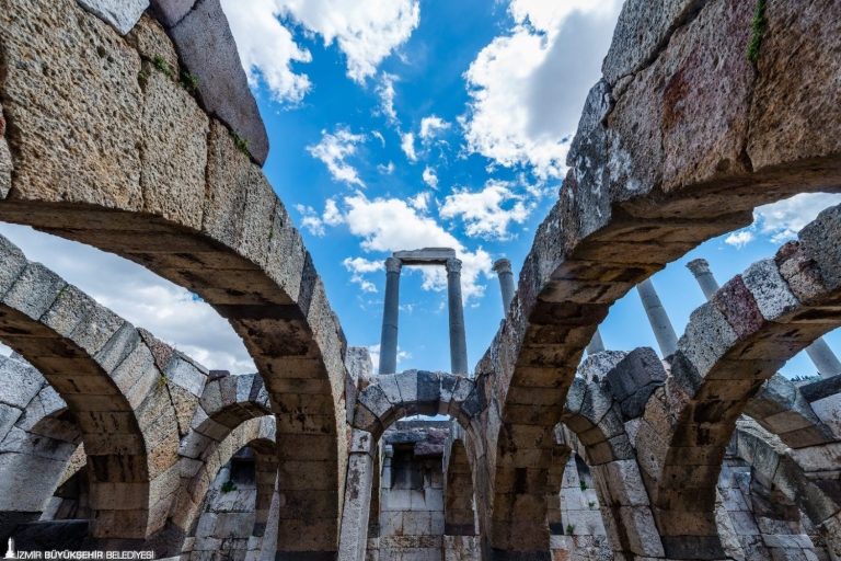 “Kemeraltı yakın gelecekte herkes için çekici bir yer olacak”