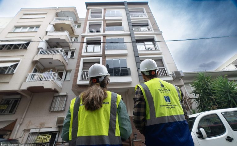 Karşıyaka’nın yapı stoku için çalışmalar başladı