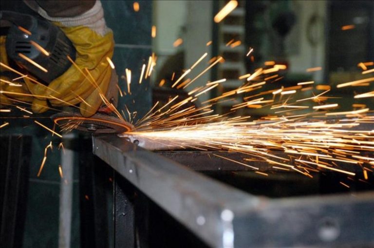 Sanayi üretimi yıllık yüzde 7,1 arttı