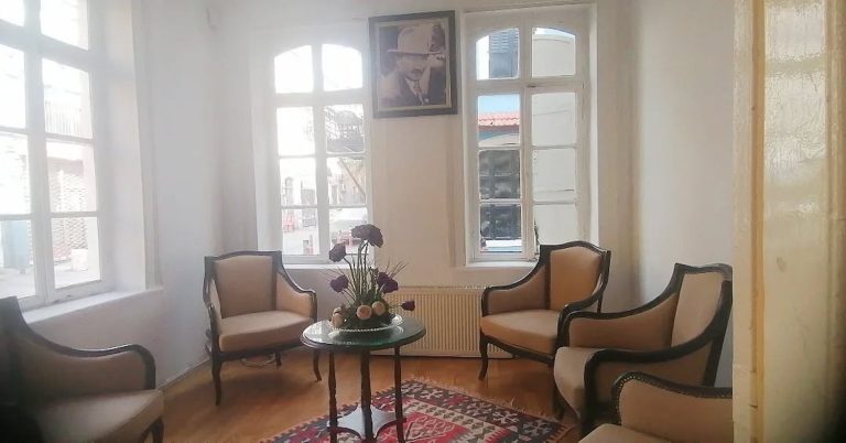 İzmir basın camiasının yeni buluşma noktası 9 Eylül Medya Merkezi açıldı