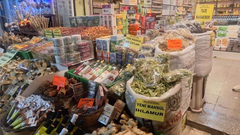 Aktarlar kış mesaisine devam ediyor