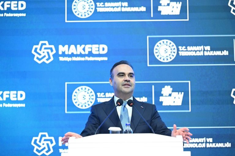 Makine ihracatı 28 milyar doların üzerine çıktı