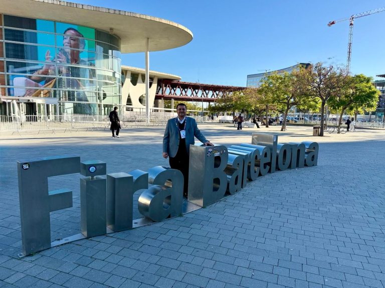 Başkan Demir’den Barcelona’daki fuarda ‘Smart Torbalı’ mesaisi