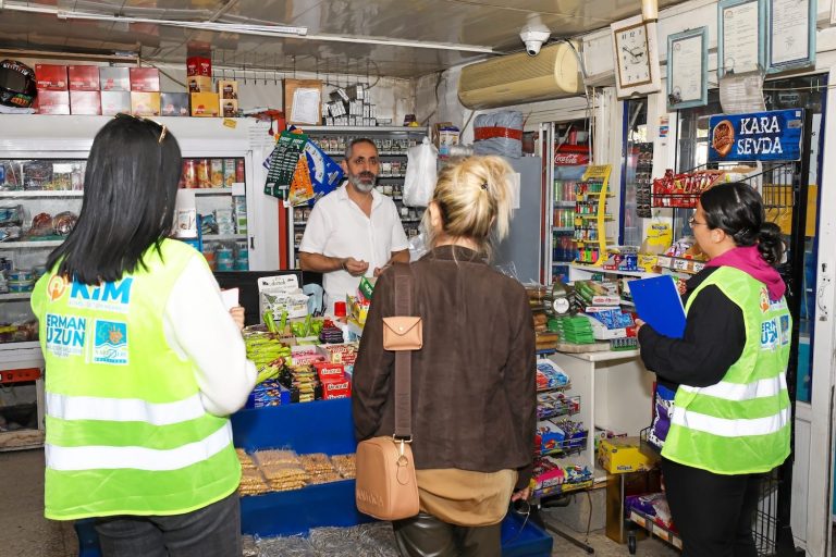 Narlıdere’de esnafın ihtiyaçları yerinde tespit ediliyor
