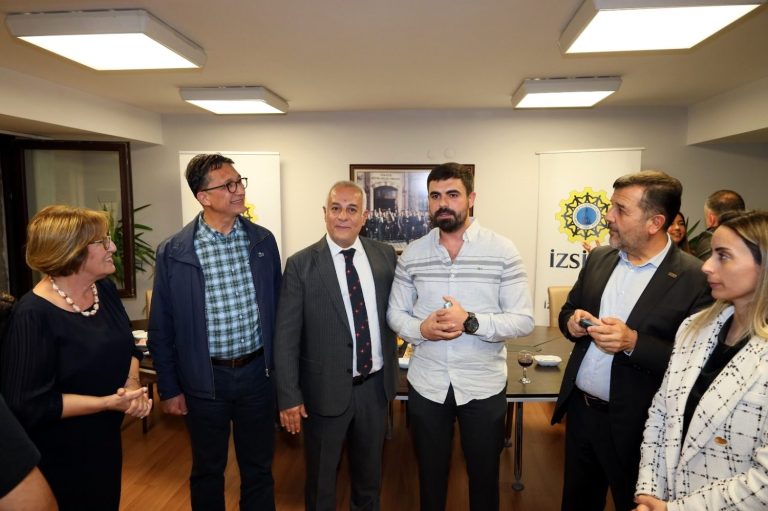 Üyeler iş birliklerini geliştiriyor