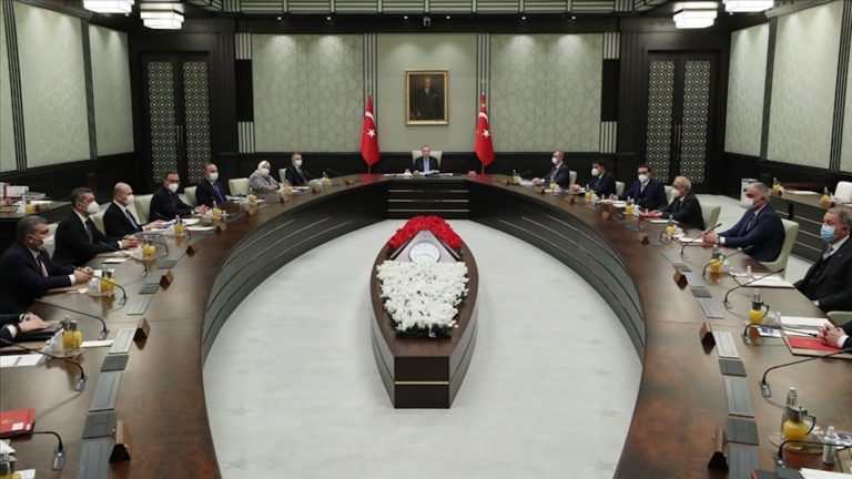 Türkiye’nin yıllıklandırılmış ihracatı 270,2 milyar dolar ile rekor kırdı