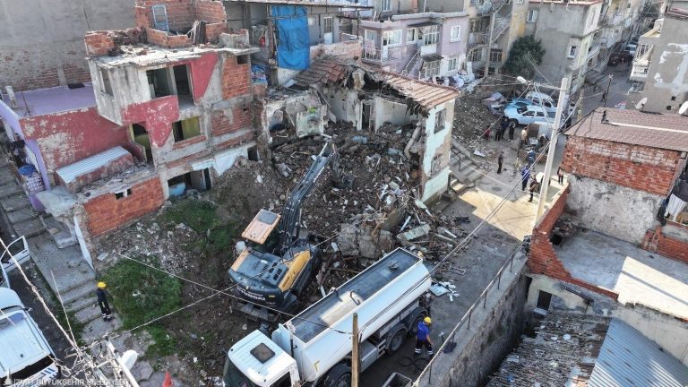Kadifekale’de tahliye ve yıkımlar sürüyor