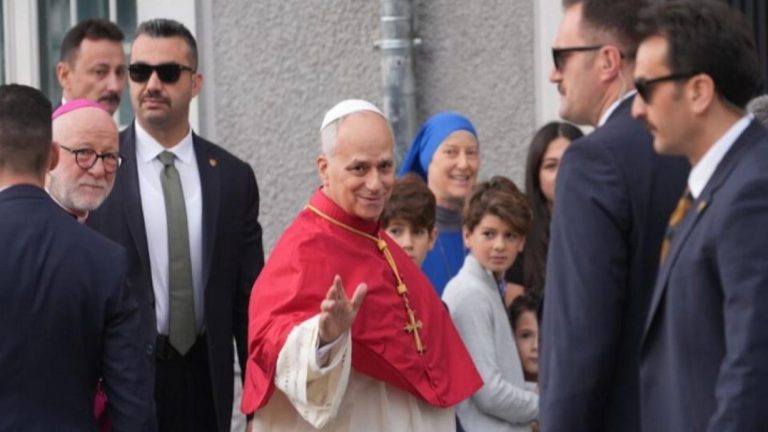 Papa’nın Türkiye ziyareti sürüyor