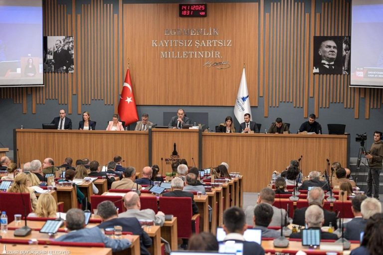 İzmir’deki vapur iskeleleri yenilenecek