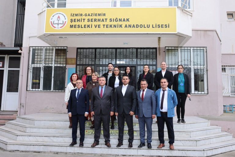 ESBAŞ’tan okullara bilgisayar bağışı