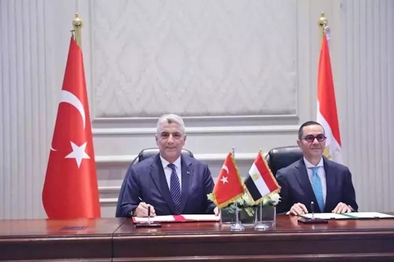 Türkiye ve Mısır arasındaki ticari köprü güçlendiriliyor