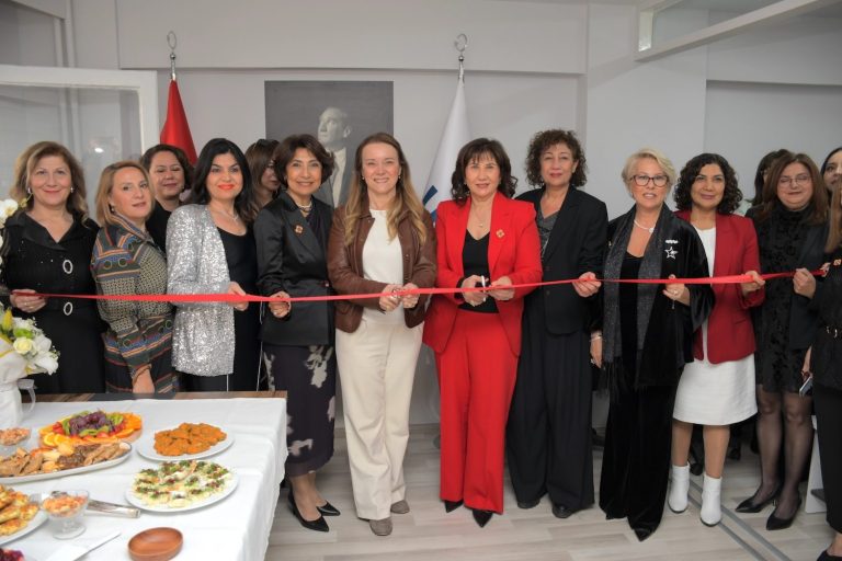 USKD, yeni hizmet binasını törenle açtı