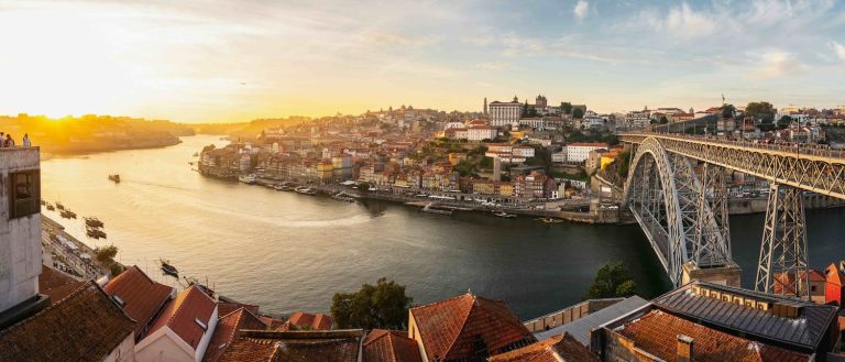Portekiz sermayede, Yunanistan gayrimenkulde önde