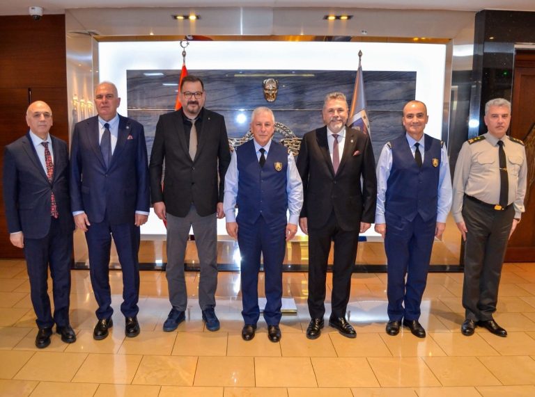 İAOSB Yönetimi’nden Hava Kuvvetleri Komutanlığı’na ziyaret