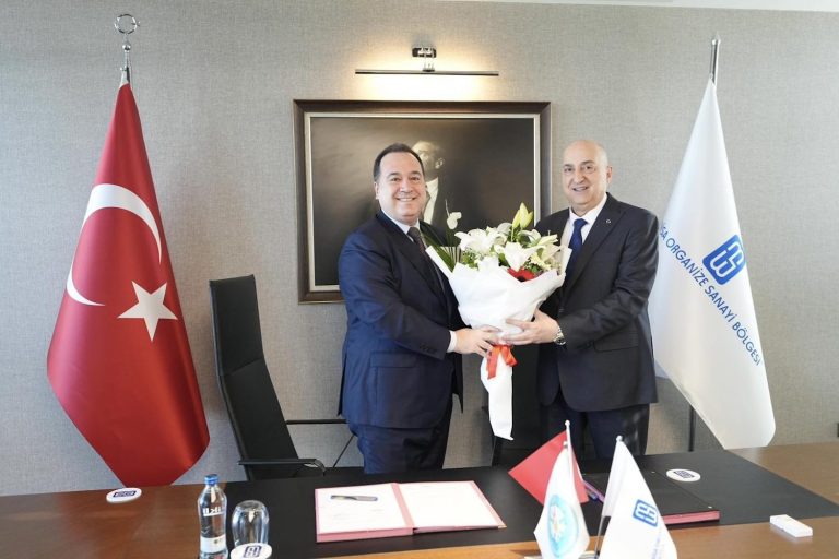 Manisa’da artan yemekler can dostlarına