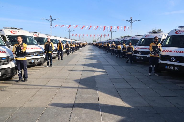 Hedef; 856 acil sağlık ambulansı daha