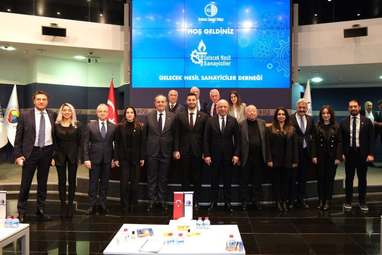 “Sanayisizleşerek sağlıklı büyüyemeyiz”