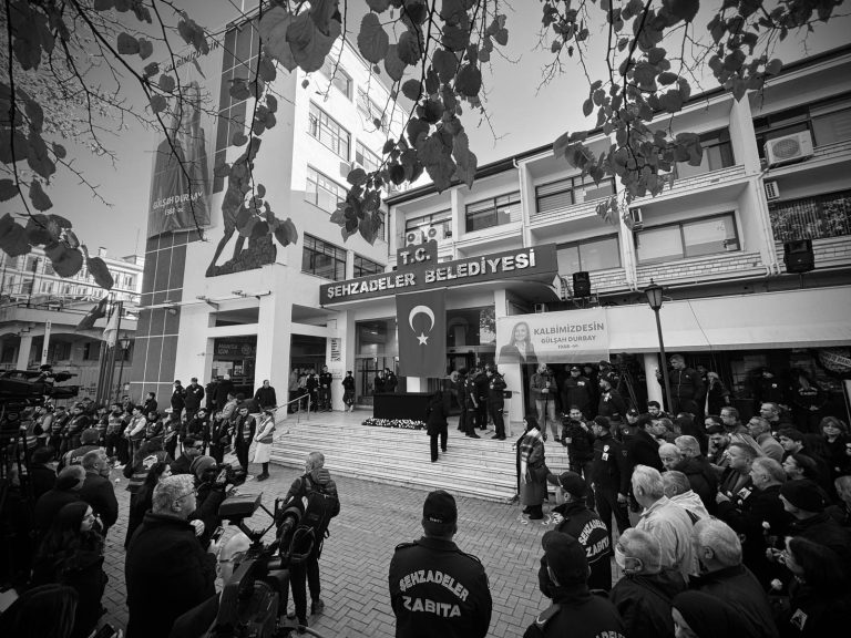 Şehzadeler Belediye Başkanı Gülşah Durbay hayatını kaybetti