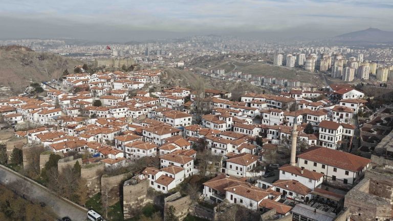 Tarihsel dokusuyla 240 yapı Ankara’ya yeniden kazandırıldı