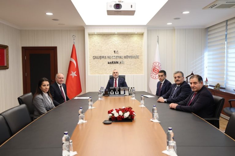 TÜRK-İŞ, asgari ücret toplantısına katılmadı