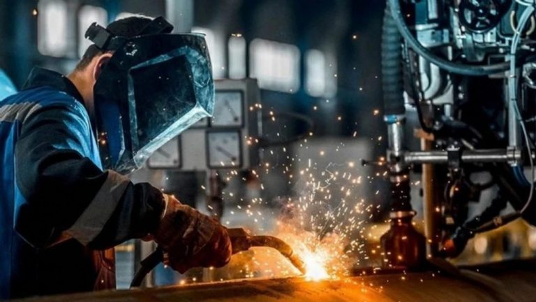 İSO Türkiye İmalat PMI şubatta 49,3’e yükseldi