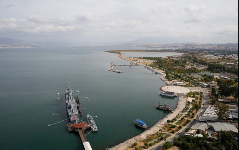 İzmir Körfezi’ni kurtarmak için bir araya geldiler