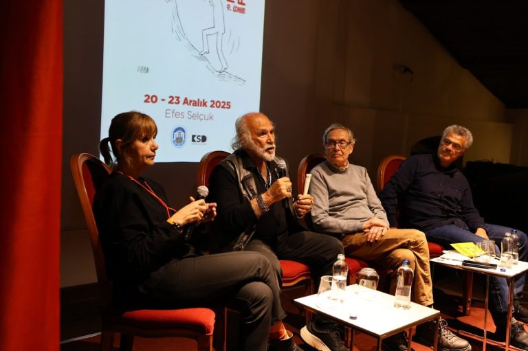 9. İzmir Mizah Festivali panellerle devam ediyor