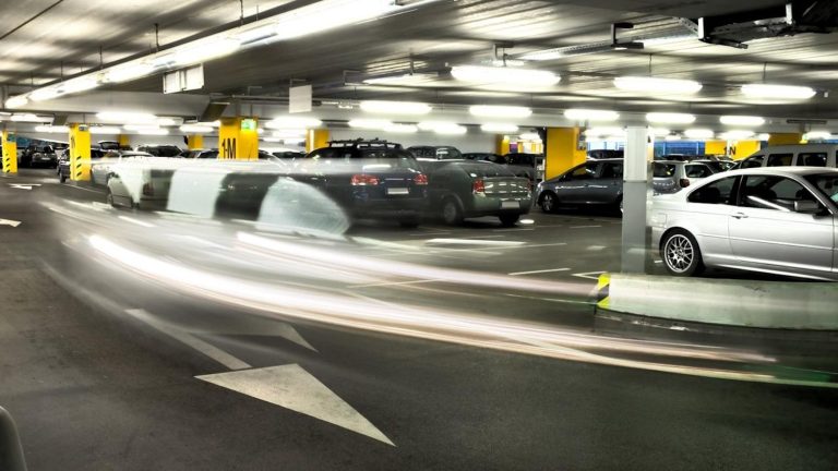 Otopark yönetmeliğinde değişikliğe gidildi