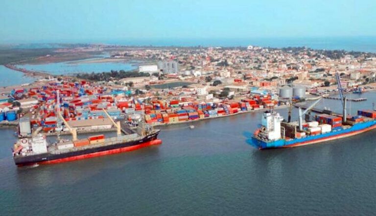 AB limanları 2024 yılında 3,4 milyar ton yük elleçledi