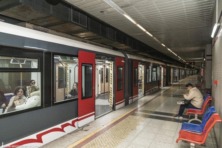 İzmir Metrosu’nda geçici sefer düzenlemesi