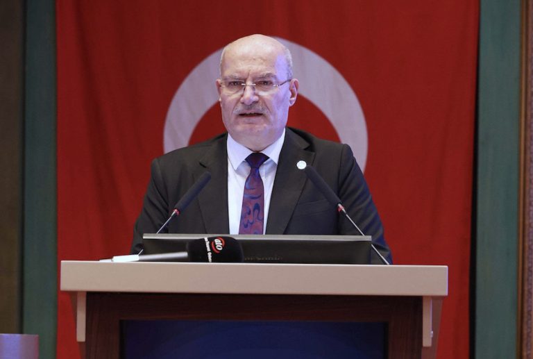 Kayıtlı ekonomiye teşvik için ‘yeşil pasaport’ önerisi 