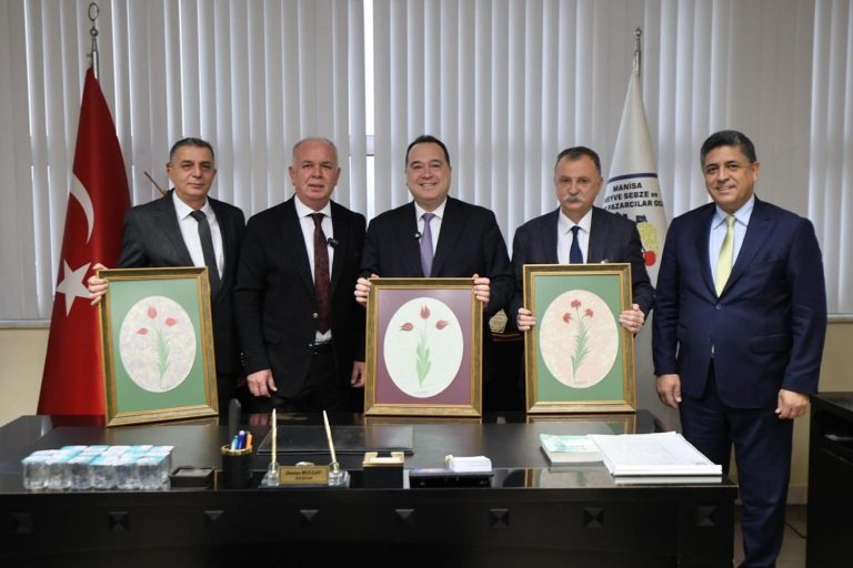 Manisa’da Pazarcılar Odası’nda yeni projeler konuşuldu