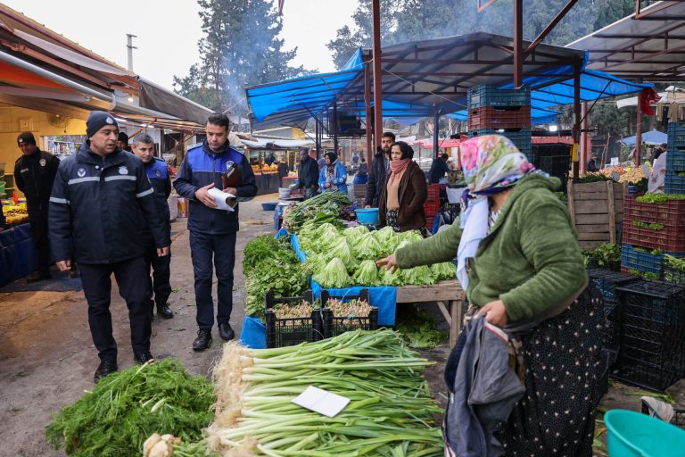Buca Belediyesi’nden pazar yerlerine ‘kayıt dışı’ operasyonu