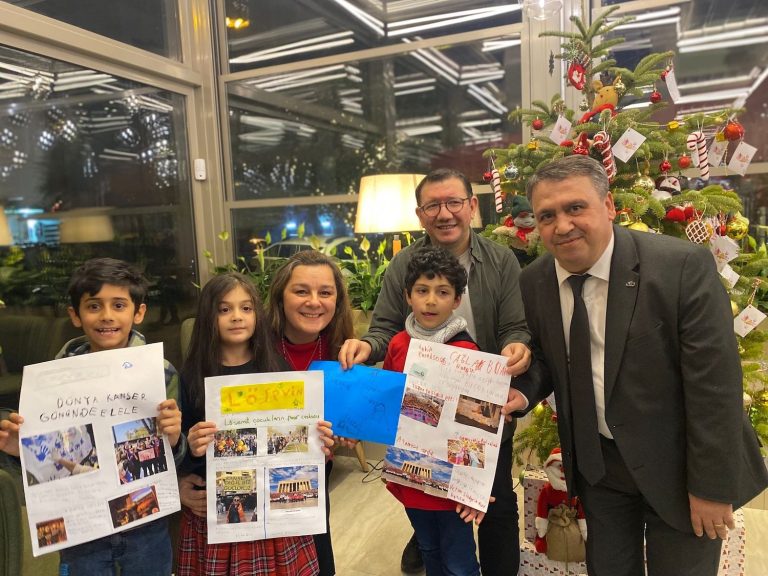 EMD İzmir yönetiminden LÖSEV’e anlamlı ziyaret: En değerli manşeti çocuklarla attık
