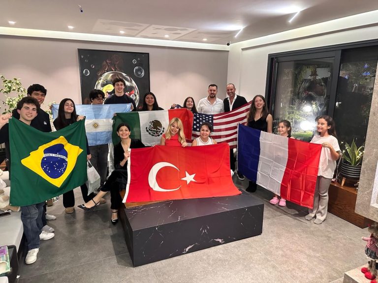 Rotary ile gençler dünyaya açılıyor