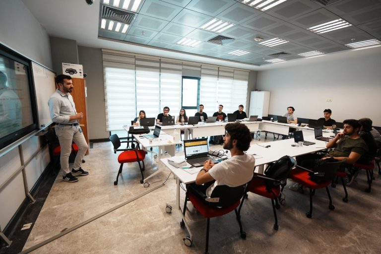 BTK Akademi’den 18 yeni yapay zeka eğitimi