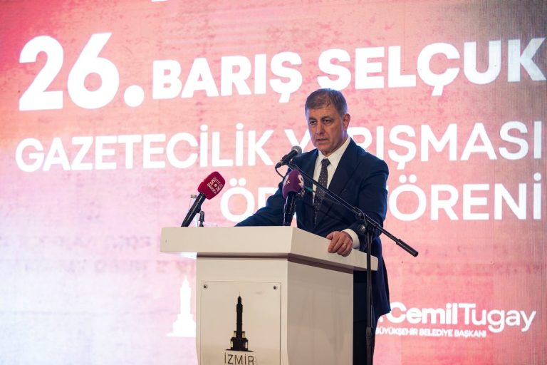 Başkan Tugay: Ya basın özgür olacak ya da demokrasi eksik kalacak