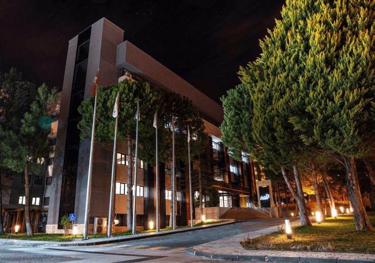 Adm Elektrik’ten 500 milyon dolar yatırım finansmanı