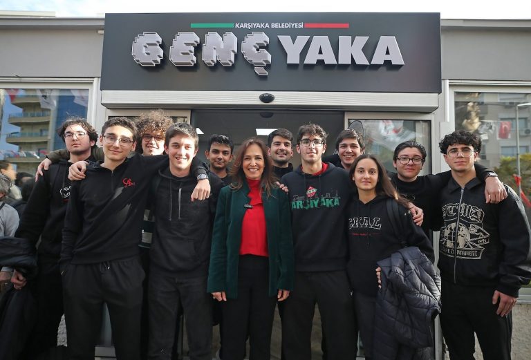 Karşıyaka’da ‘Genç Yaka’ hizmete sunuldu