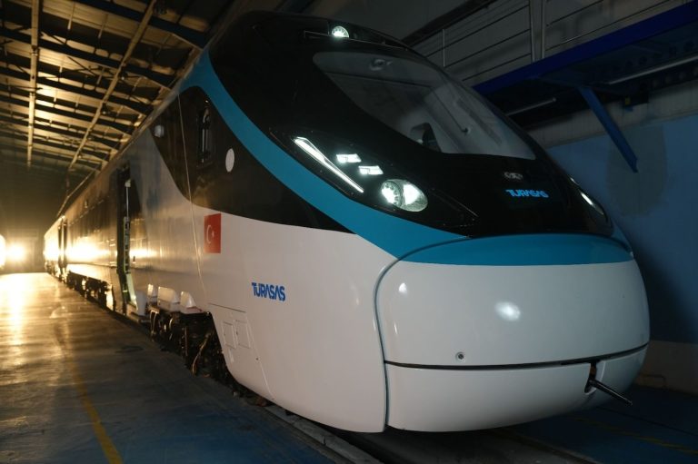 Milli Elektrikli Hızlı Tren Seti’nde %90 ilerleme