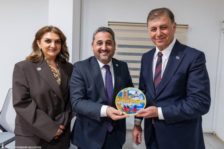 İzmir–Bakü kardeşliği 40 yaşında